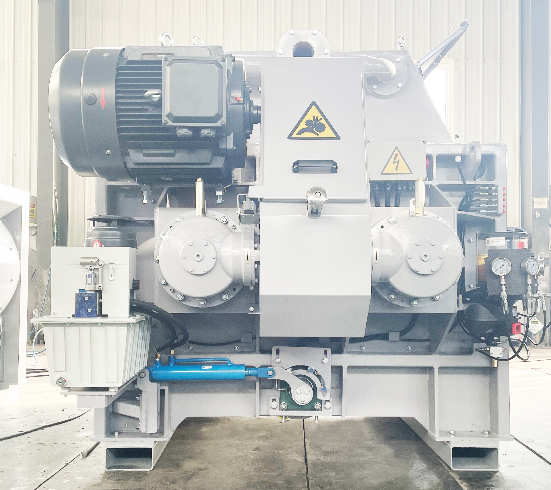 青岛迪凯混凝土搅拌机